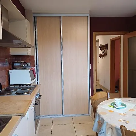 Au Balcon De La Gaume Apartamento *