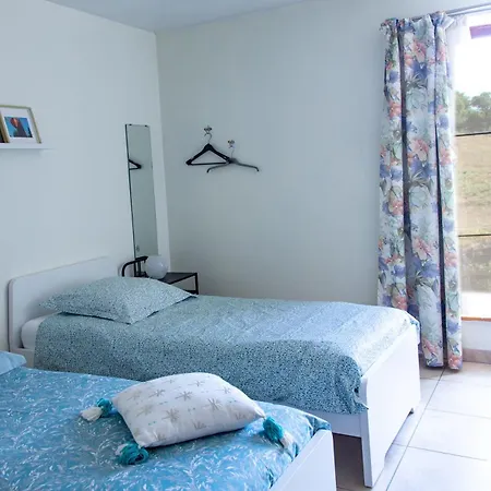Au Balcon De La Gaume Апартаменты