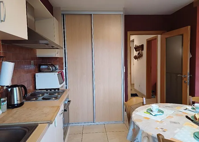 Au Balcon De La Gaume Апартаменты *